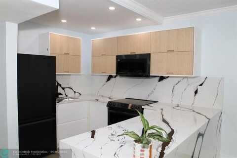 101 SE 6TH AV, Pompano Beach, FL 33060