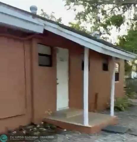 326 SW 15th ST #2, Dania Beach, FL 33004