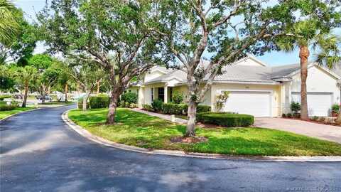 4609 SE Bridgetown Court, Stuart, FL 34997
