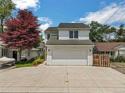1411 RIVONA Drive, Waterford, MI 48328