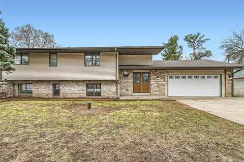 188 Australian Avenue, Little Canada, MN 55117