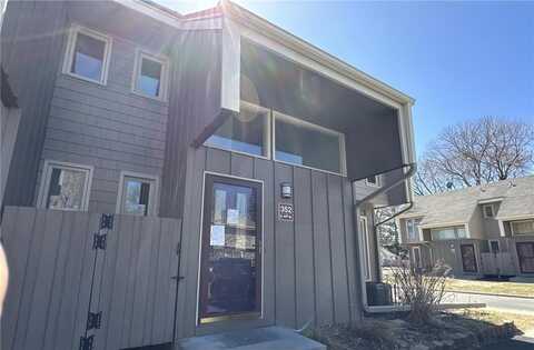 352 E 44th Street, Minneapolis, MN 55409
