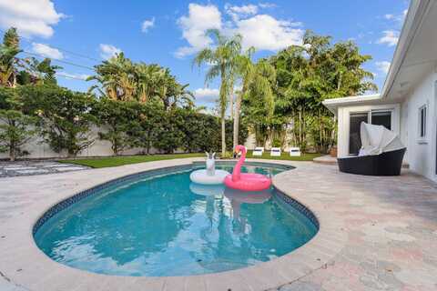 2205 NE 30th Street, Lighthouse Point, FL 33064