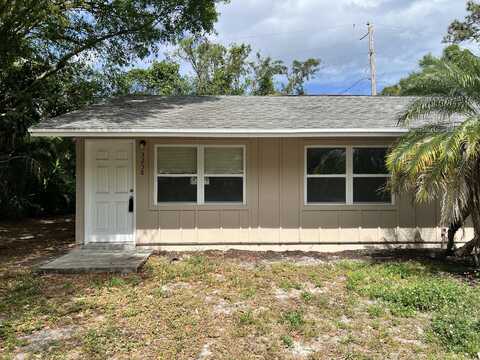 3258 S 7th Street, Fort Pierce, FL 34982
