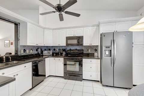 6033 Sunny Manor Court, Delray Beach, FL 33484