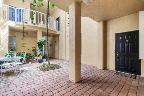 110 Jacaranda Country Club Drive, Plantation, FL 33324