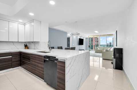 3330 NE 190th Street, Aventura, FL 33180