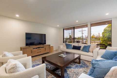 200 Orange Ave, Coronado, CA 92118
