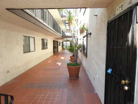 2863 Broadway, San Diego, CA 92102