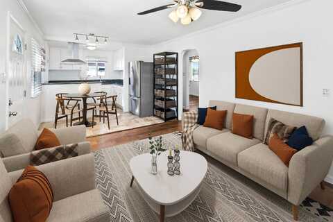 1905 Coolidge, San Diego, CA 92111