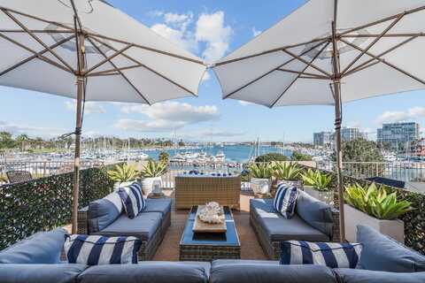 1623 Glorietta Blvd, Coronado, CA 92118