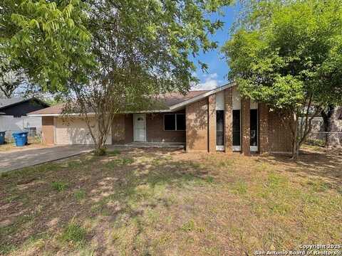 333 Chaparral, Pleasanton, TX 78064
