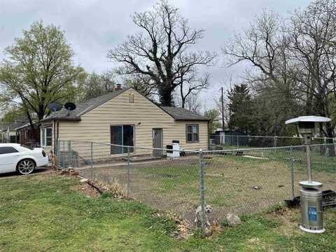 1533 N Fountain St, Wichita, KS 67208