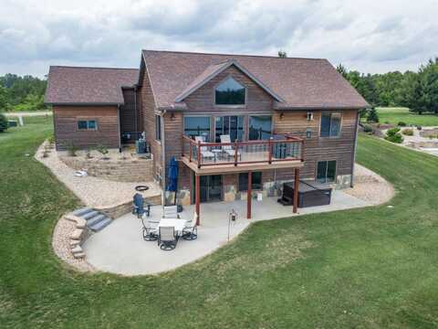 W5677 N Stone Gate Drive, New Lisbon, WI 53950