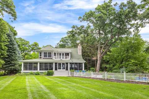 549 Illinois Avenue, Green Lake, WI 54941