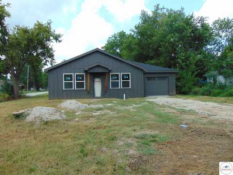 305 E Elm, Clinton, MO 64735