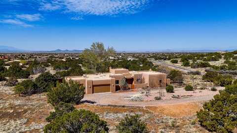 77 Camino Dimitrio, Santa Fe, NM 87508