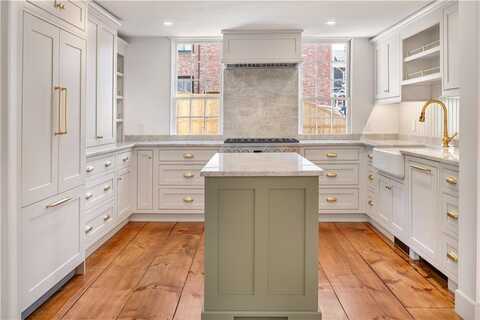 108 Prospect Hill Street, Newport, RI 02840