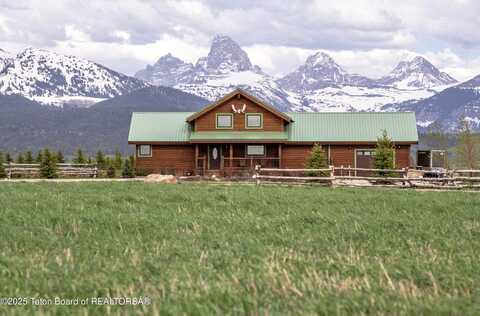 4535 ROXANNE Street, Tetonia, ID 83452
