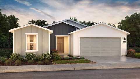 810 N Ocean Street, Tulare, CA 93274