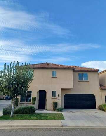1882 W Roby Avenue, Porterville, CA 93257