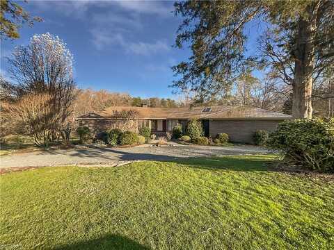 2605 Farmpond Court, Haw River, NC 27258
