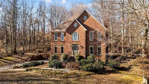 592 Doe Run Drive, Kernersville, NC 27284
