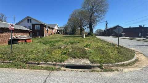 514 Twin Oak Court, High Point, NC 27260