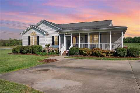 2613 Hayfield Drive, Asheboro, NC 27205