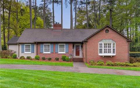 2600 Bitting Road, Winston Salem, NC 27104