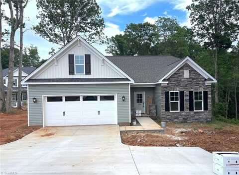 4760 Skylark Road, Pfafftown, NC 27040