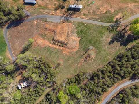 263 Lake Meadows Drive, Reidsville, NC 27320