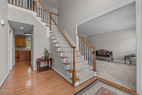 112 Natchez Court, Cary, NC 27519