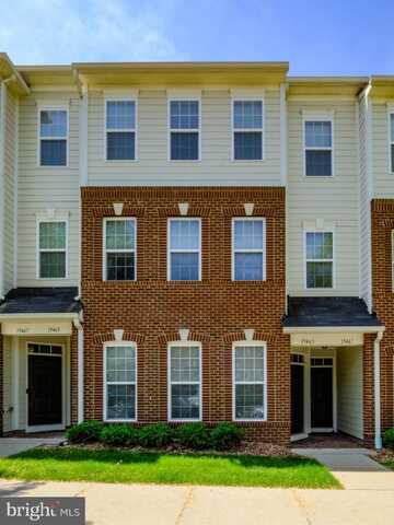 19463 PROMENADE DRIVE, LEESBURG, VA 20176
