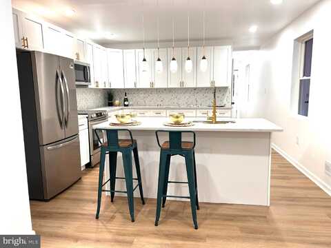 580 BATH STREET, BRISTOL, PA 19007