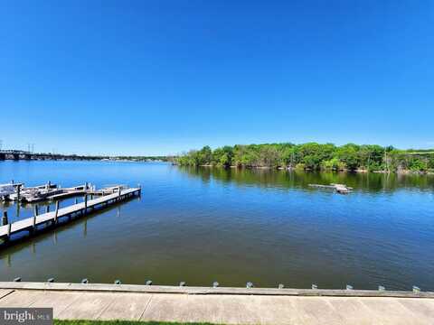 24 MCMULLENS WHARF, PERRYVILLE, MD 21903