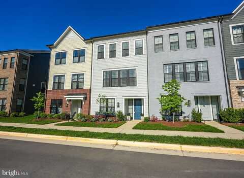 13804 CHRISSWIND AVENUE, WOODBRIDGE, VA 22191
