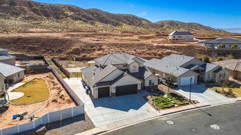 1724 E Sandhill DR, Washington, UT 84780