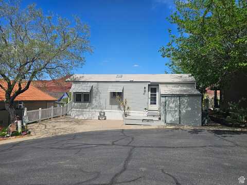 16 MOUNTAIN, Hurricane, UT 84737