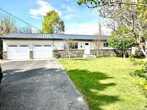 1895 E 3500 S, Vernal, UT 84078