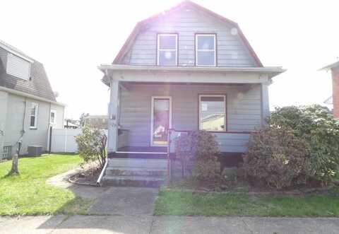 129 Lynn St, Vanport, PA 15009