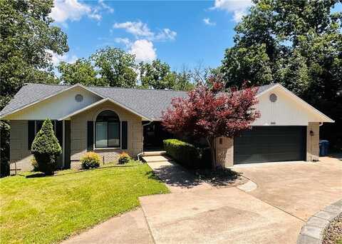 2606 Linebarger LN, Bentonville, AR 72712