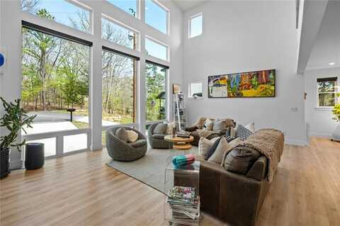 4 Shap LN, Bella Vista, AR 72714