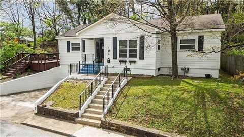 9 E Trenton BLVD, Fayetteville, AR 72701