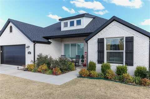1518 N Pershing ST, Fayetteville, AR 72704