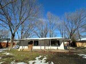 309 E Gum ST, Russellville, AR 72802