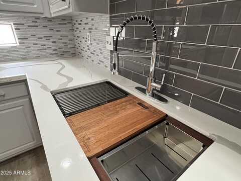 9555 E Raintree Drive, Scottsdale, AZ 85260