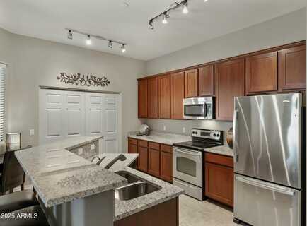 3330 S GILBERT Road, Chandler, AZ 85286
