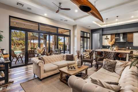 16224 N 43RD Street, Phoenix, AZ 85032