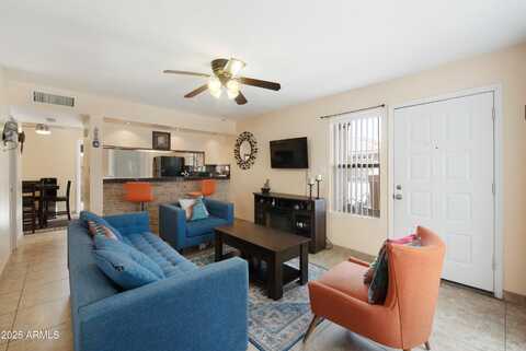 2833 E TRACY Lane, Phoenix, AZ 85032